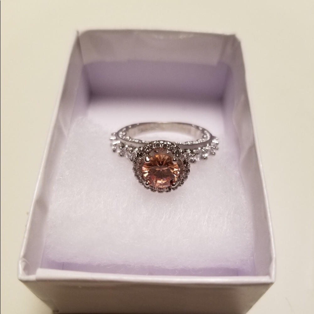 💕14k white gold plated ring, citrine center stone